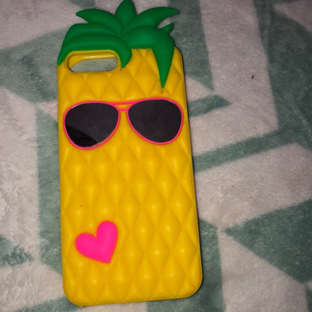 Claries Rubber IPhone 8+ Case